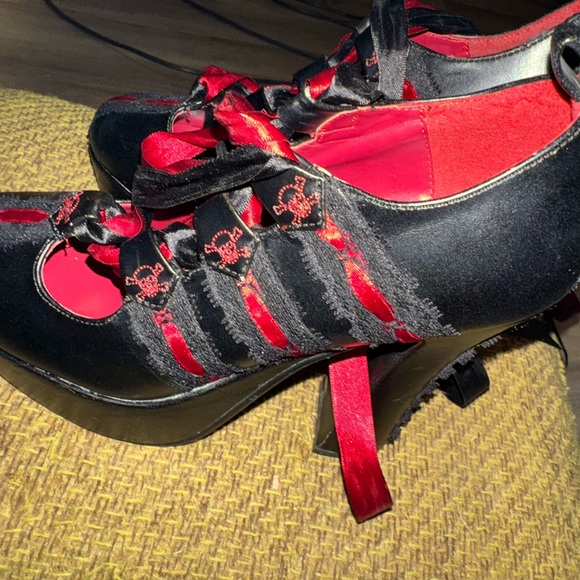 Demonia lace boots platform leather style & lace vampire core dark romantic goth - Picture 9 of 14